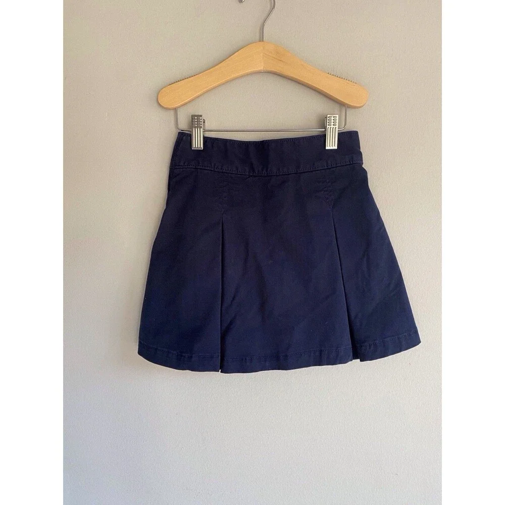 Gap girl’s uniform skirt size 7 slim in navy